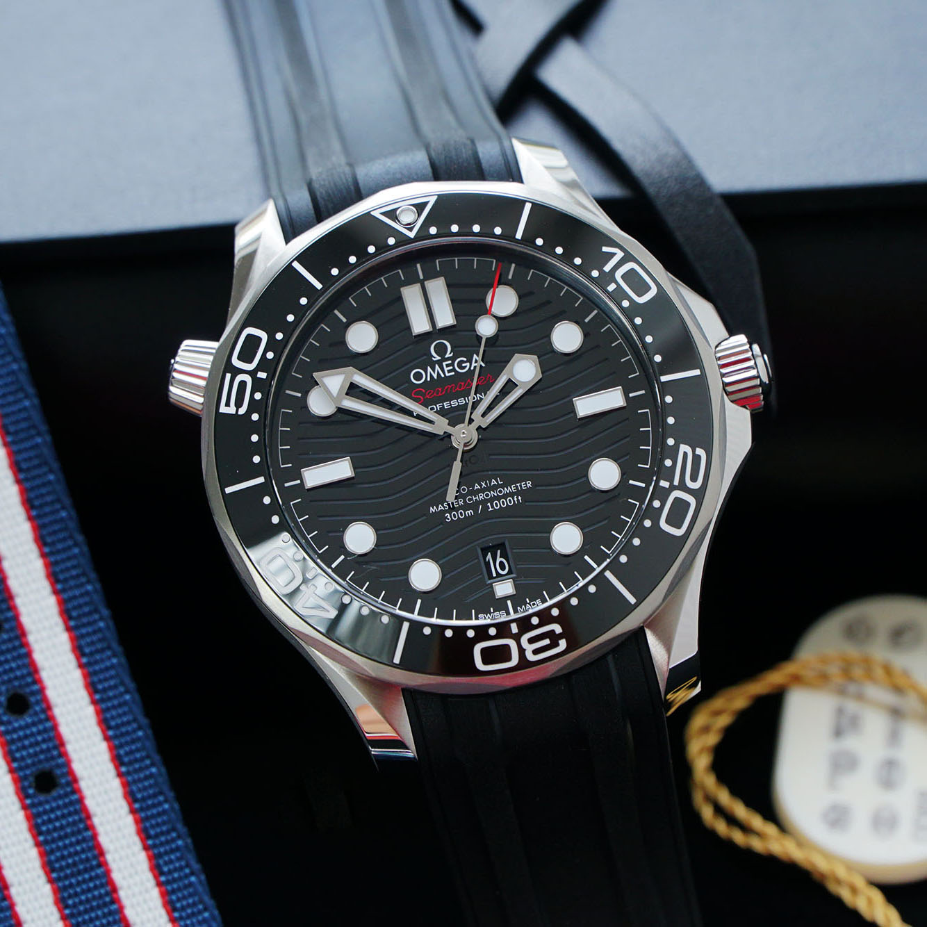 Omega Seamaster Diver Master Chronometer 210.32.42.20.01.001