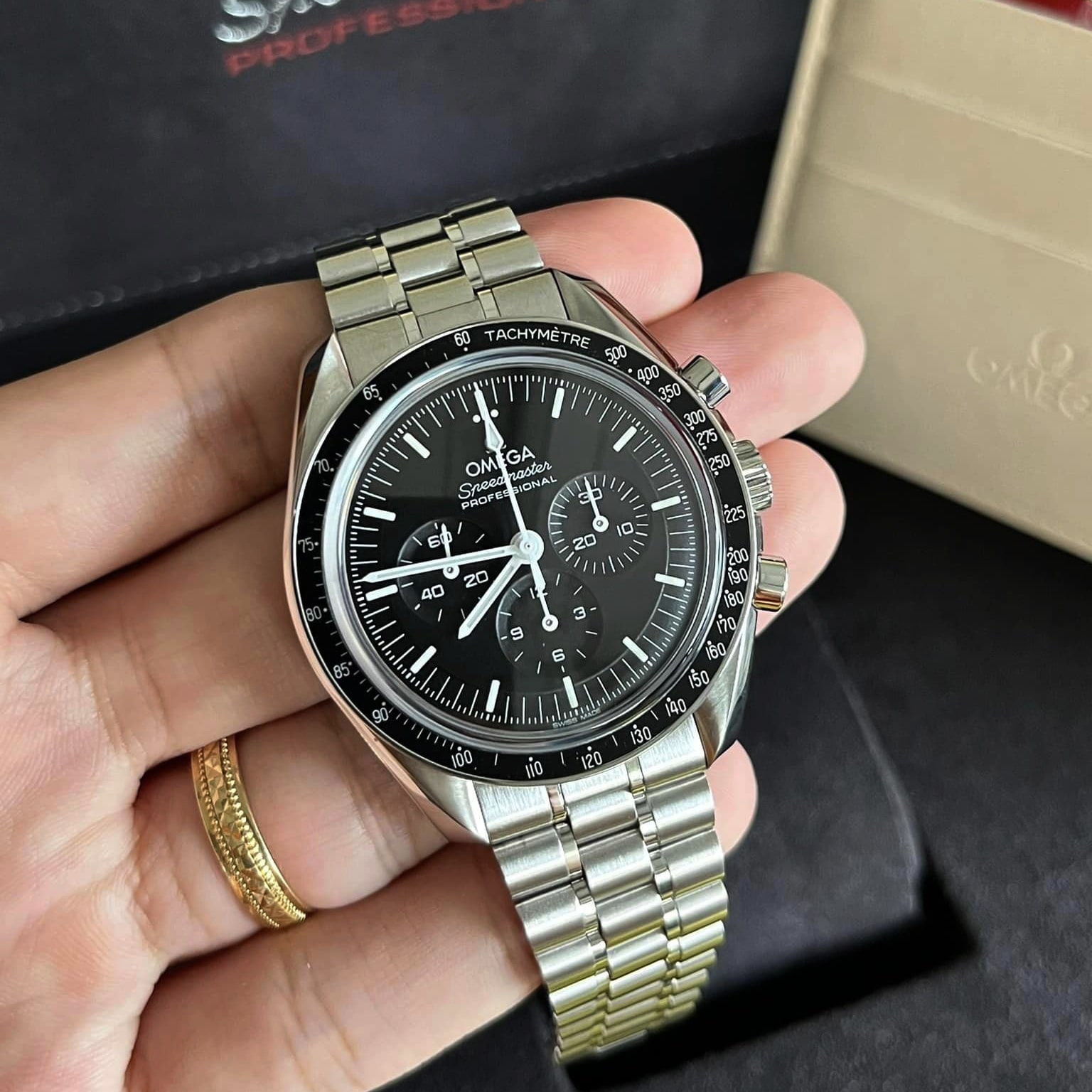Omega Speedmaster Moonwatch Co-Axial Master Chronometer Chronograph 310.30.42.50.01.002