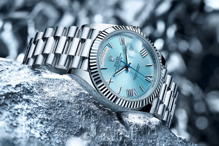 Các yếu tố ảnh hưởng đến giá đồng hồ Rolex trong thị trường Việt Nam