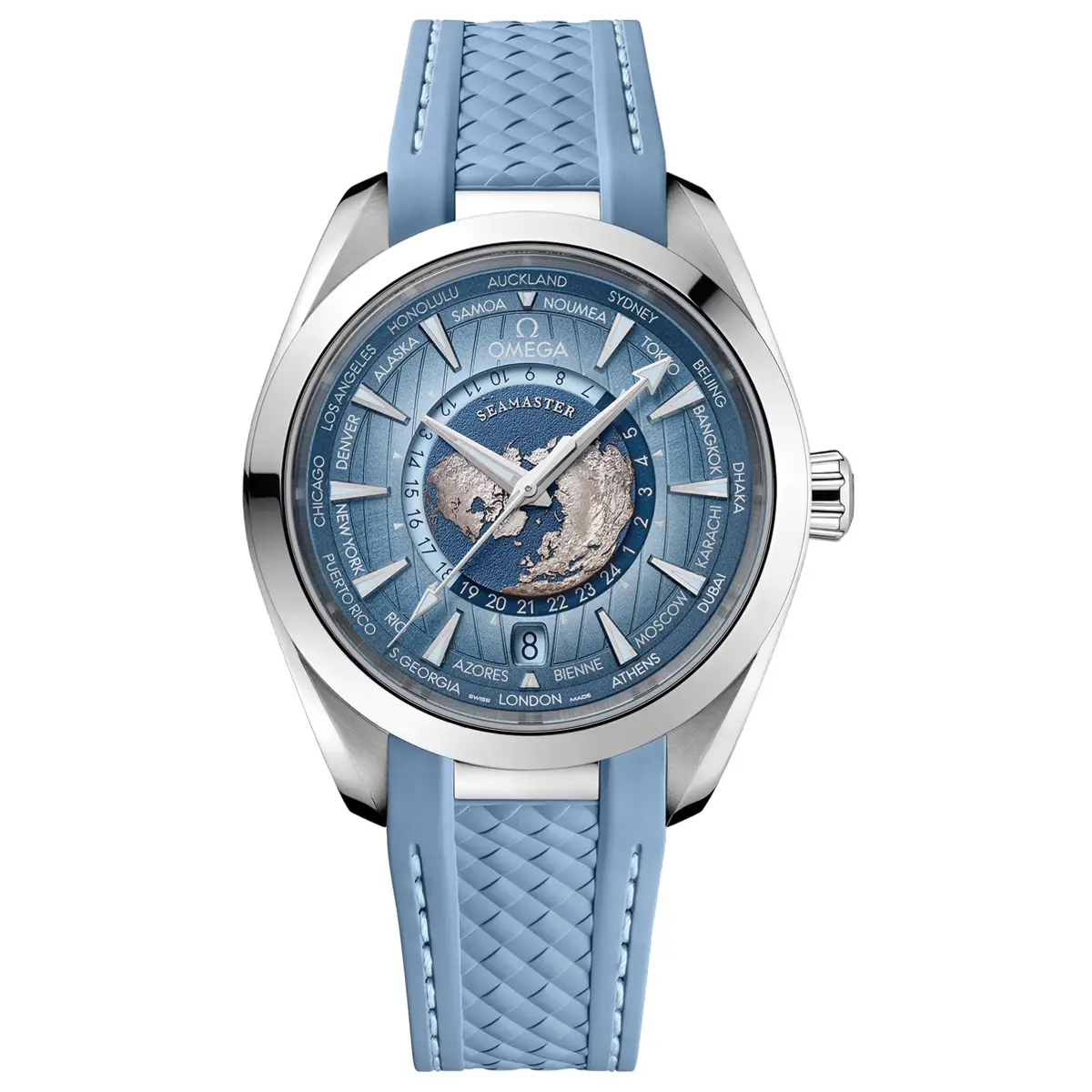 Đồng hồ Omega Seamaster Aqua Terra 150M GMT Worldtimer Summer Blue 220.12.43.22.03.002 mặt số màu xanh. Thiết kế lộ cơ. Dây đeo bằng cao su. Thân vỏ bằng thép.