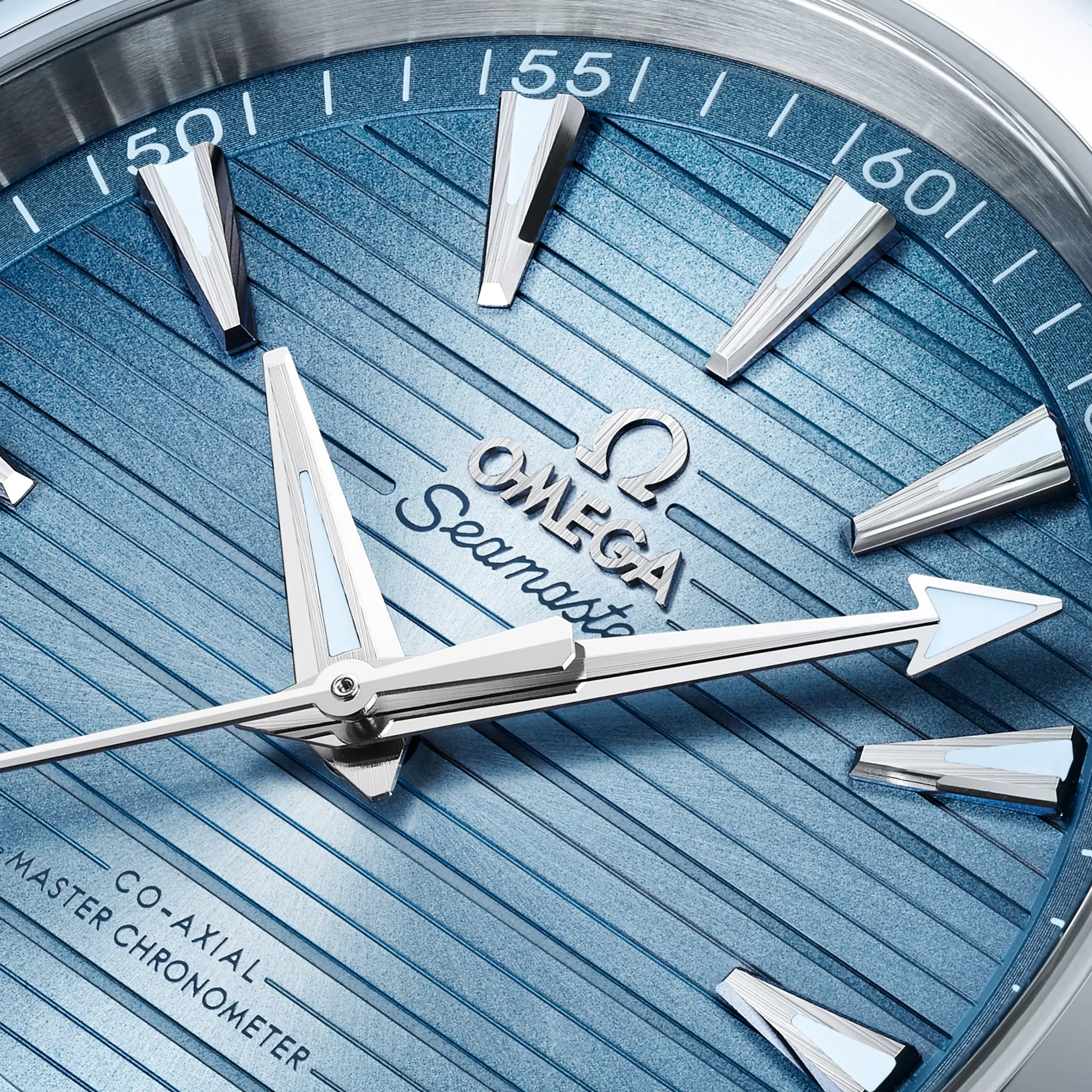 Đồng Hồ Omega Seamaster Aqua Terra 150M Summer Blue 220.10.41.21.03.005 mặt số màu xanh. Dây đeo bằng thép. Thân vỏ bằng thép.