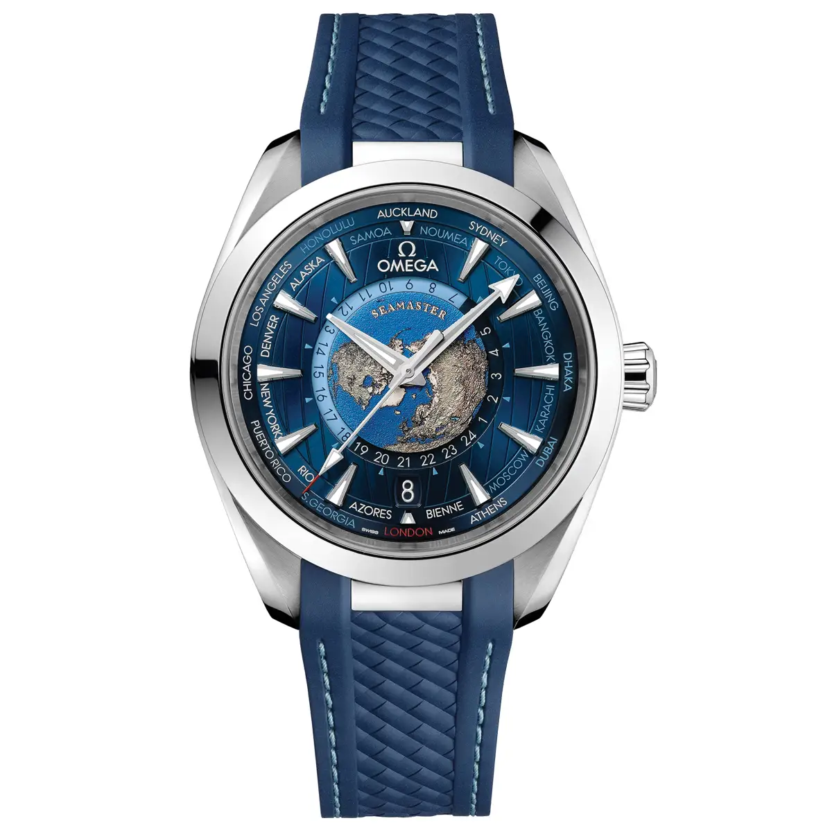 Đồng hồ Omega Seamaster Aqua Terra GMT Worldtimer 220.12.43.22.03.001 mặt số màu xanh. Thiết kế lộ cơ. Dây đeo bằng cao su. Thân vỏ bằng thép.