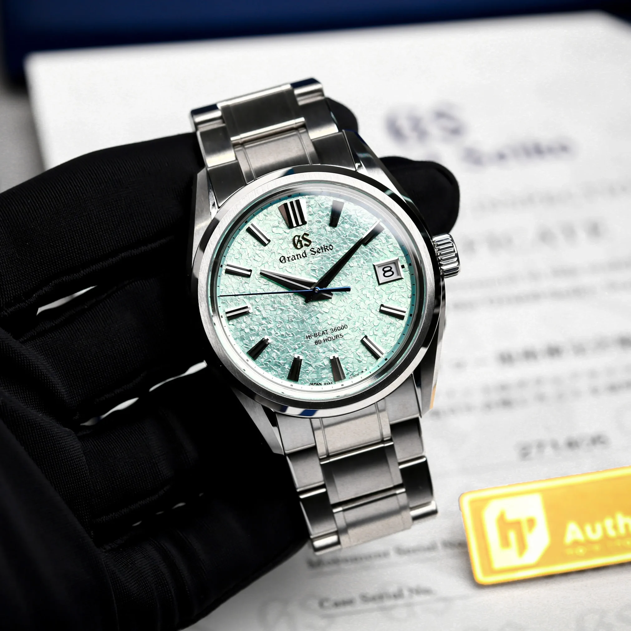 Đồng hồ Grand Seiko Evolution 9 Genbi Valley Limited Edition SLGH021 mặt số xanh. Dây đeo bằng thép. Thân vỏ bằng thép.