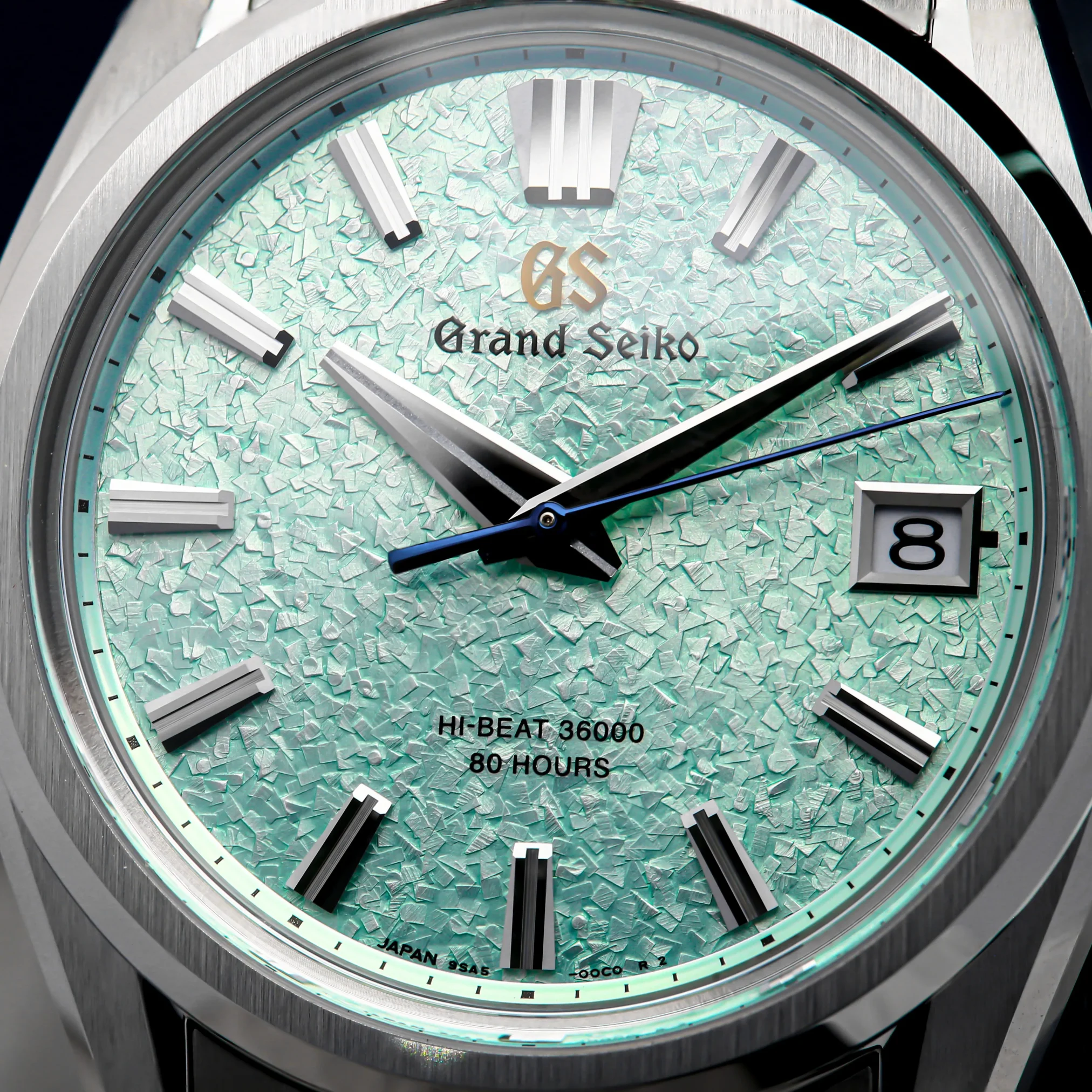 Đồng hồ Grand Seiko Evolution 9 Genbi Valley Limited Edition SLGH021 mặt số xanh. Dây đeo bằng thép. Thân vỏ bằng thép.