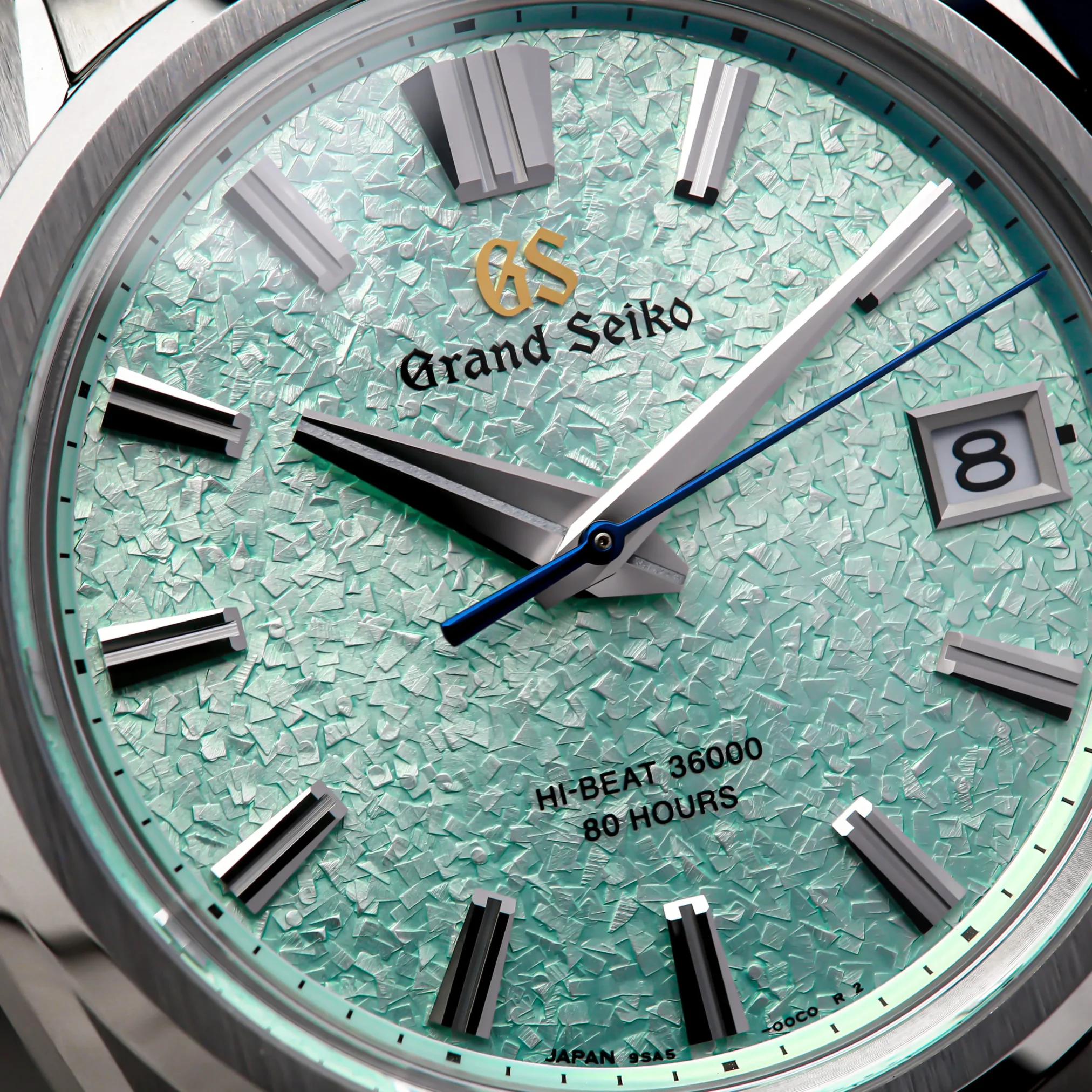 Đồng hồ Grand Seiko Evolution 9 Genbi Valley Limited Edition SLGH021 mặt số xanh. Dây đeo bằng thép. Thân vỏ bằng thép.