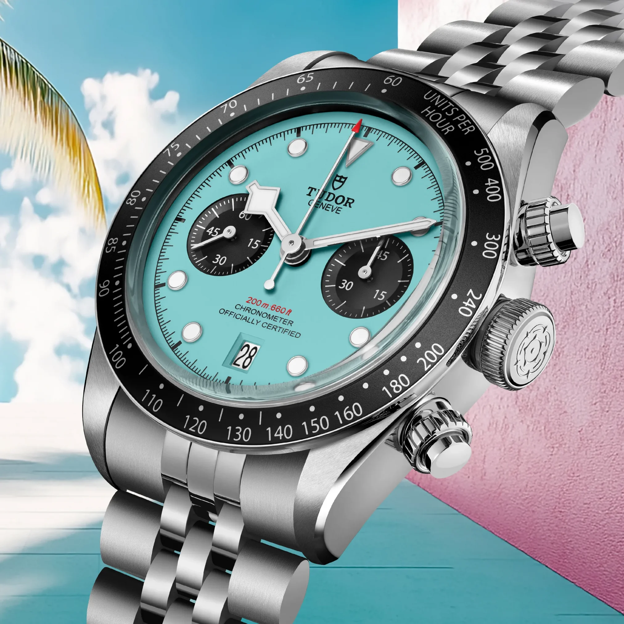 Đồng hồ Tudor Black Bay Chrono "Flamingo BLue" M79360N-0024 với mặt số màu xanh. Dây đeo bằng thép. Thân vỏ bằng thép.